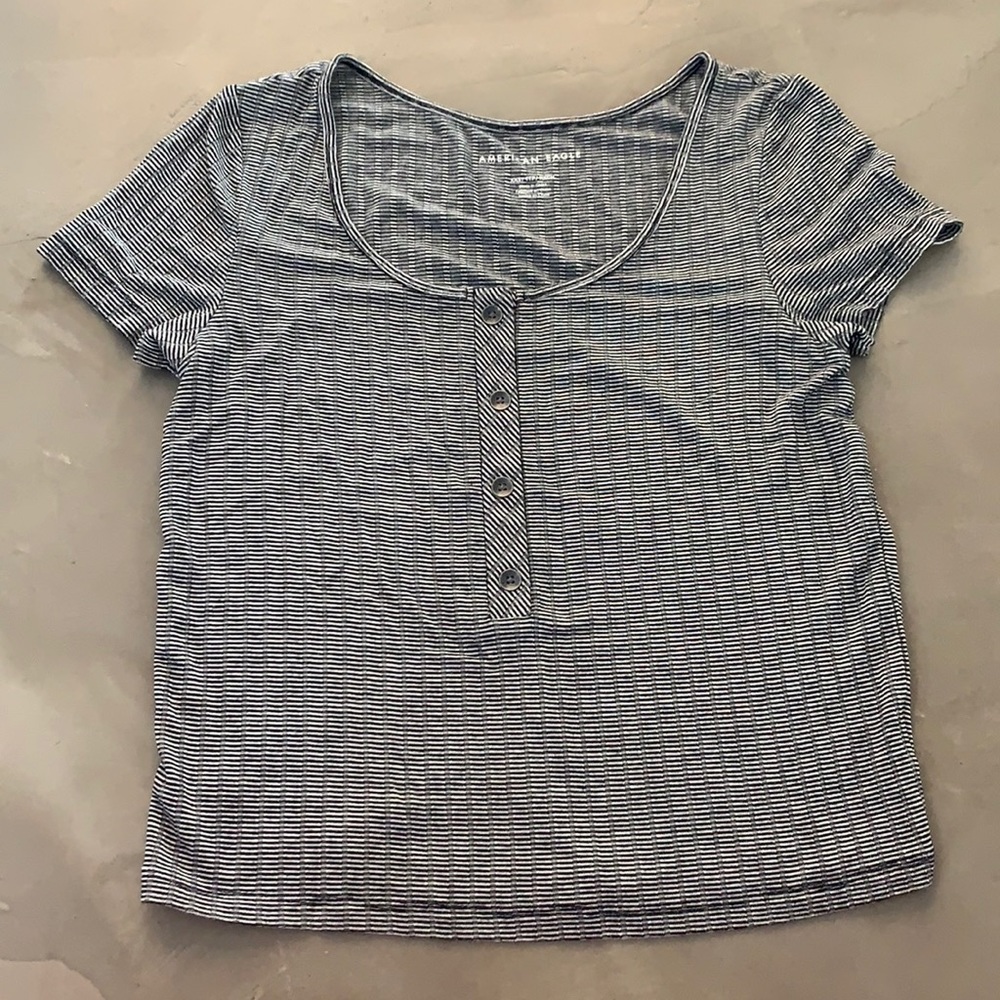 tight fitting american eagle top XXS